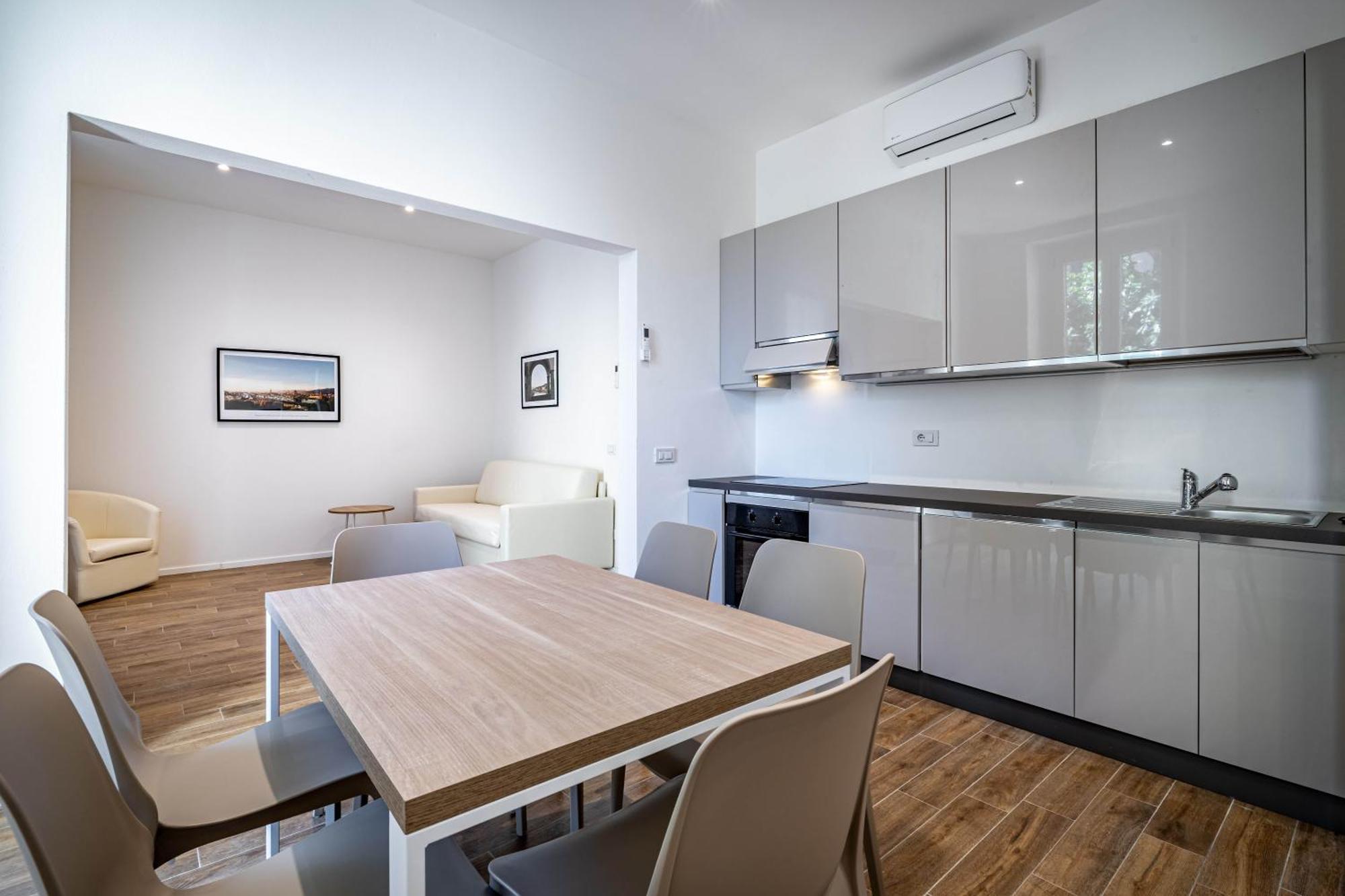 Yd Elegant With Garden Appartamento
